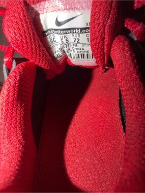 Nike Shox Toddler Size 6C Black Red Sneakers 146427-006 Retro